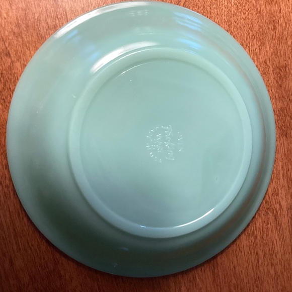 Fire King Jane Ray 7 5/8” soup bowls set of 4 Jadeite - Picture 2 of 3